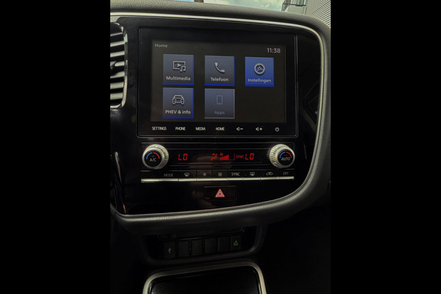 Mitsubishi Outlander 2.4 PHEV Intense+ Automaat / Apple CarPlay I Navigatie I Airco I Comfort pakket I Dealer onderhouden