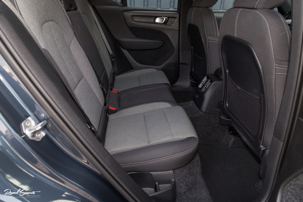 Volvo XC40 1.5 T5 Twin Engine Inscription | Zwenkbare trekhaak | Adaptieve cruise | Blis | Memory |