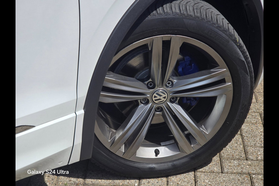 Volkswagen Tiguan 1.4 TSI R Line / Aut / NAP / Camera / Ecc / Elek Pakket / Acc / Digital Cockpit / Open Panoramadak / Led / 19 In
