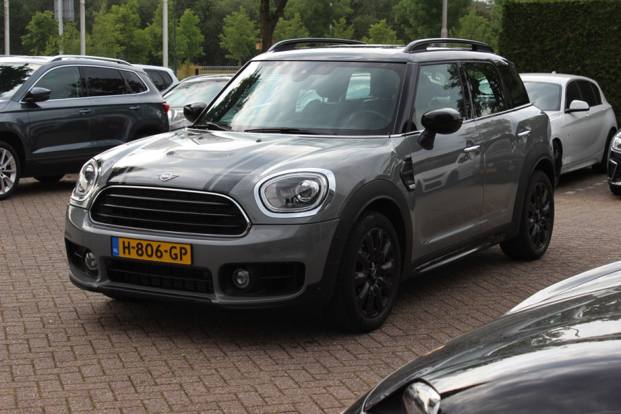 MINI Countryman 1.5 Cooper Business Edition / Leder / Navigatie / Parkeerhulp V+A / Harman Kardon / 18'' / Cruise Control