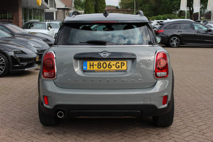 MINI Countryman 1.5 Cooper Business Edition / Leder / Navigatie / Parkeerhulp V+A / Harman Kardon / 18'' / Cruise Control