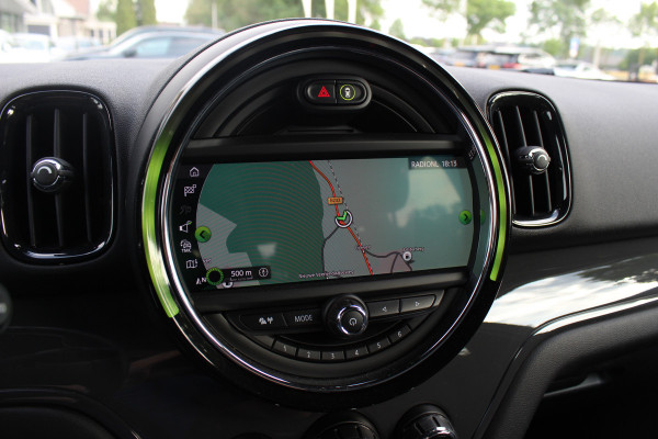 MINI Countryman 1.5 Cooper Business Edition / Leder / Navigatie / Parkeerhulp V+A / Harman Kardon / 18'' / Cruise Control