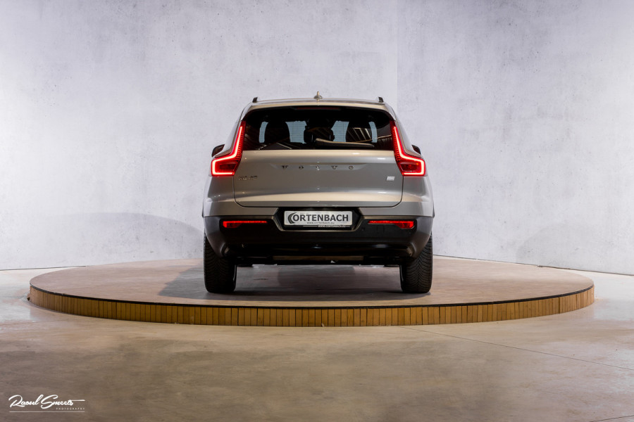 Volvo XC40 1.5 T5 Plug-in hybrid Plus Dark | Adaptieve cruise | Harman Kardon | Blis | Memory | Leder |