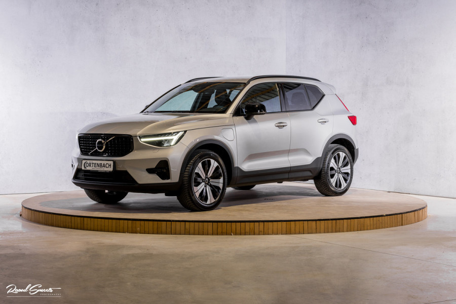 Volvo XC40 1.5 T5 Plug-in hybrid Plus Dark | Adaptieve cruise | Harman Kardon | Blis | Memory | Leder |