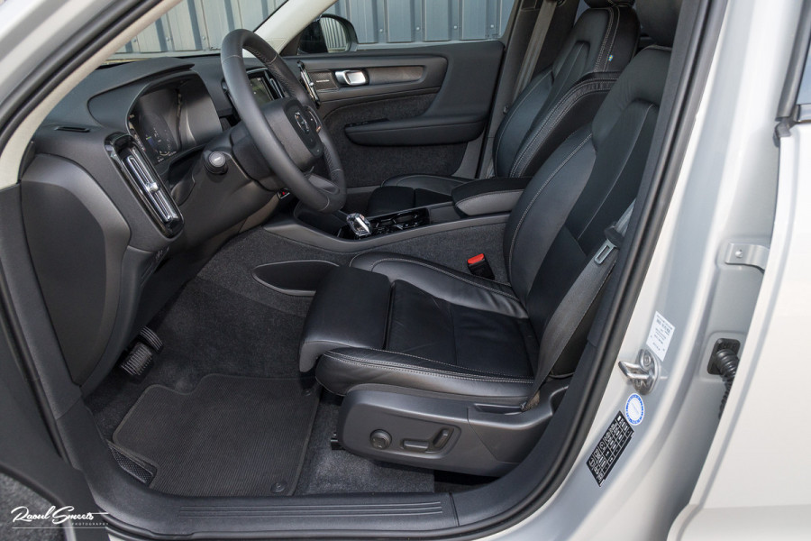 Volvo XC40 1.5 T5 Plug-in hybrid Plus Dark | Adaptieve cruise | Harman Kardon | Blis | Memory | Leder |
