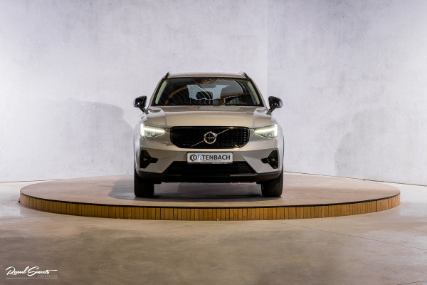 Volvo XC40 1.5 T5 Plug-in hybrid Plus Dark | Adaptieve cruise | Harman Kardon | Blis | Memory | Leder |