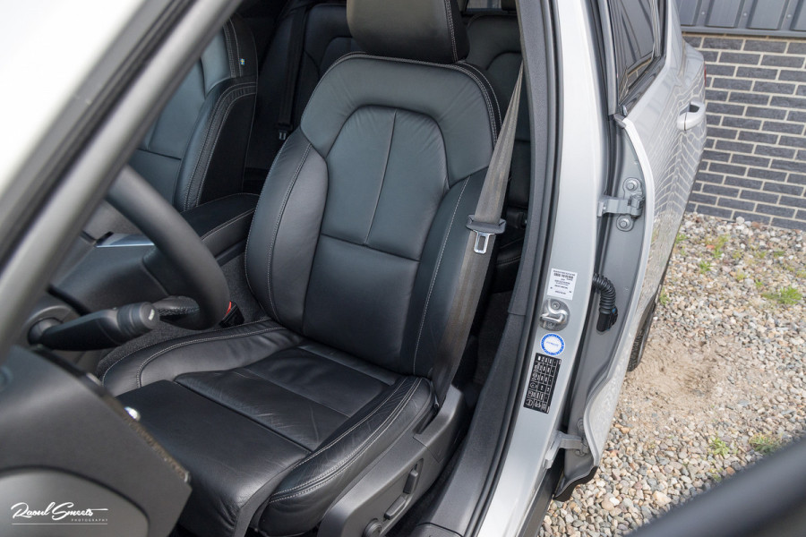 Volvo XC40 1.5 T5 Plug-in hybrid Plus Dark | Adaptieve cruise | Harman Kardon | Blis | Memory | Leder |