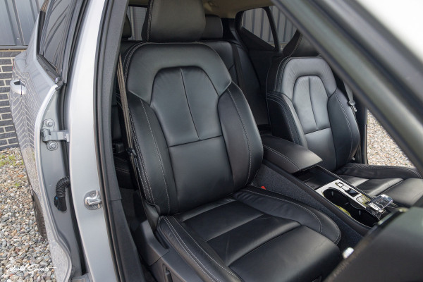 Volvo XC40 1.5 T5 Plug-in hybrid Plus Dark | Adaptieve cruise | Harman Kardon | Blis | Memory | Leder |