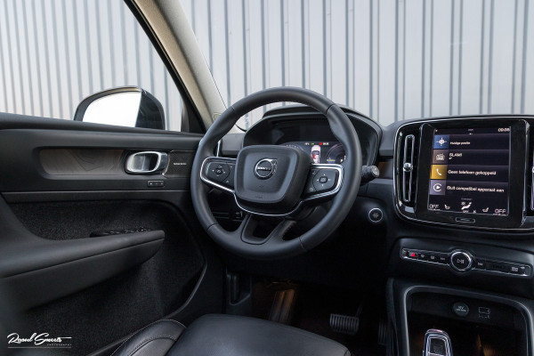 Volvo XC40 1.5 T5 Plug-in hybrid Plus Dark | Adaptieve cruise | Harman Kardon | Blis | Memory | Leder |