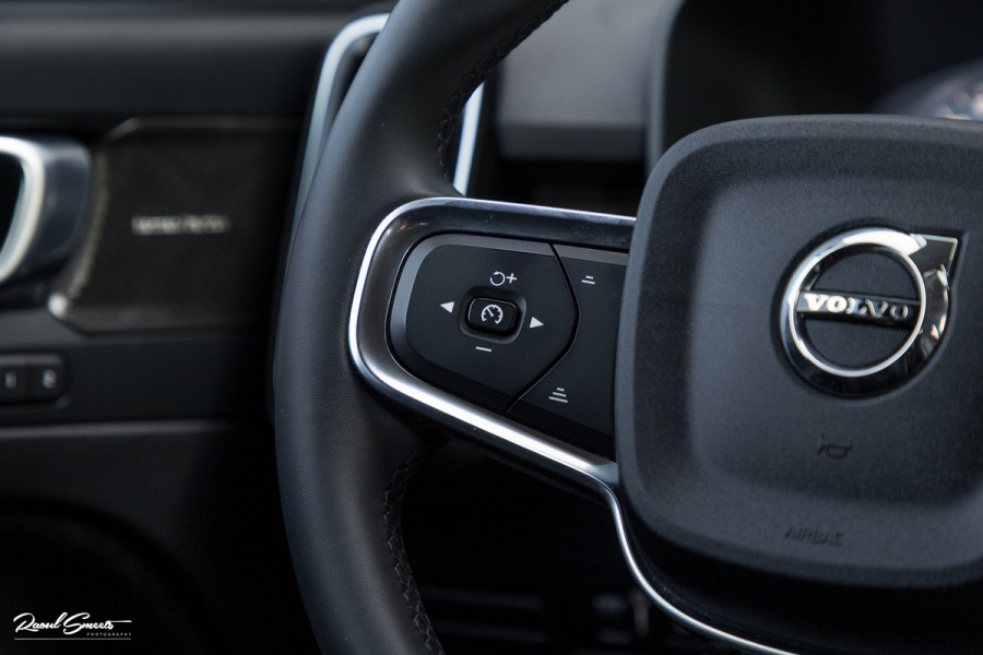 Volvo XC40 1.5 T5 Plug-in hybrid Plus Dark | Adaptieve cruise | Harman Kardon | Blis | Memory | Leder |