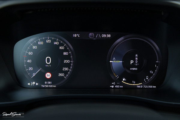Volvo XC40 1.5 T5 Plug-in hybrid Plus Dark | Adaptieve cruise | Harman Kardon | Blis | Memory | Leder |