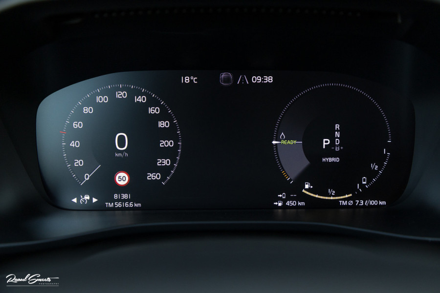 Volvo XC40 1.5 T5 Plug-in hybrid Plus Dark | Adaptieve cruise | Harman Kardon | Blis | Memory | Leder |