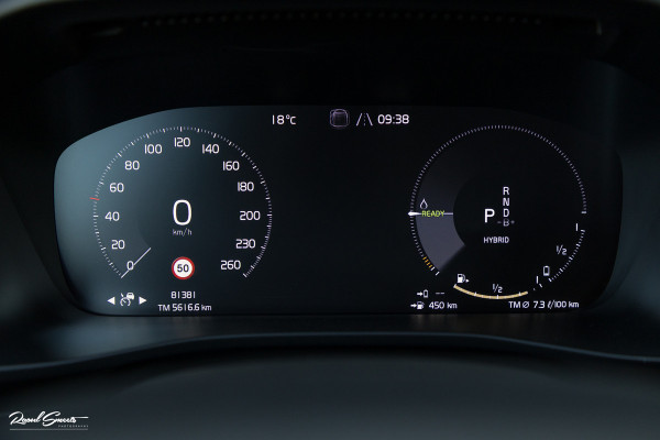 Volvo XC40 1.5 T5 Plug-in hybrid Plus Dark | Adaptieve cruise | Harman Kardon | Blis | Memory | Leder |
