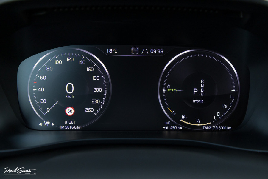 Volvo XC40 1.5 T5 Plug-in hybrid Plus Dark | Adaptieve cruise | Harman Kardon | Blis | Memory | Leder |