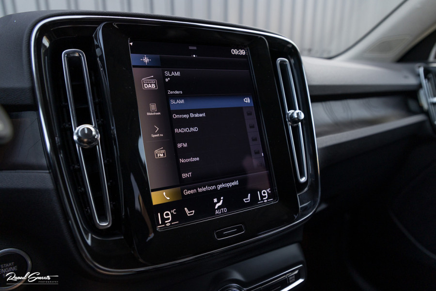 Volvo XC40 1.5 T5 Plug-in hybrid Plus Dark | Adaptieve cruise | Harman Kardon | Blis | Memory | Leder |