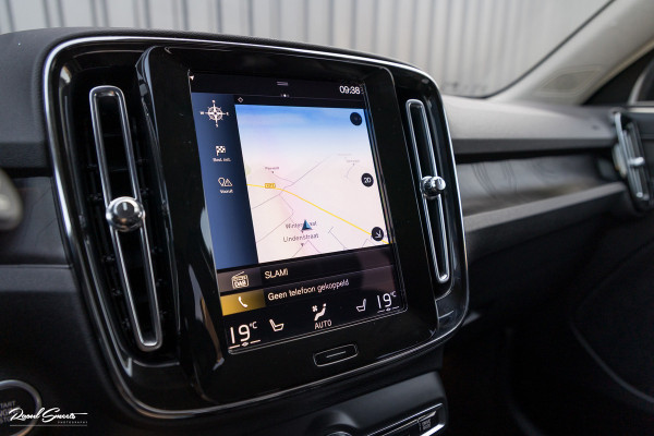 Volvo XC40 1.5 T5 Plug-in hybrid Plus Dark | Adaptieve cruise | Harman Kardon | Blis | Memory | Leder |