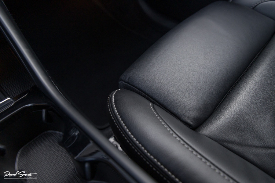 Volvo XC40 1.5 T5 Plug-in hybrid Plus Dark | Adaptieve cruise | Harman Kardon | Blis | Memory | Leder |