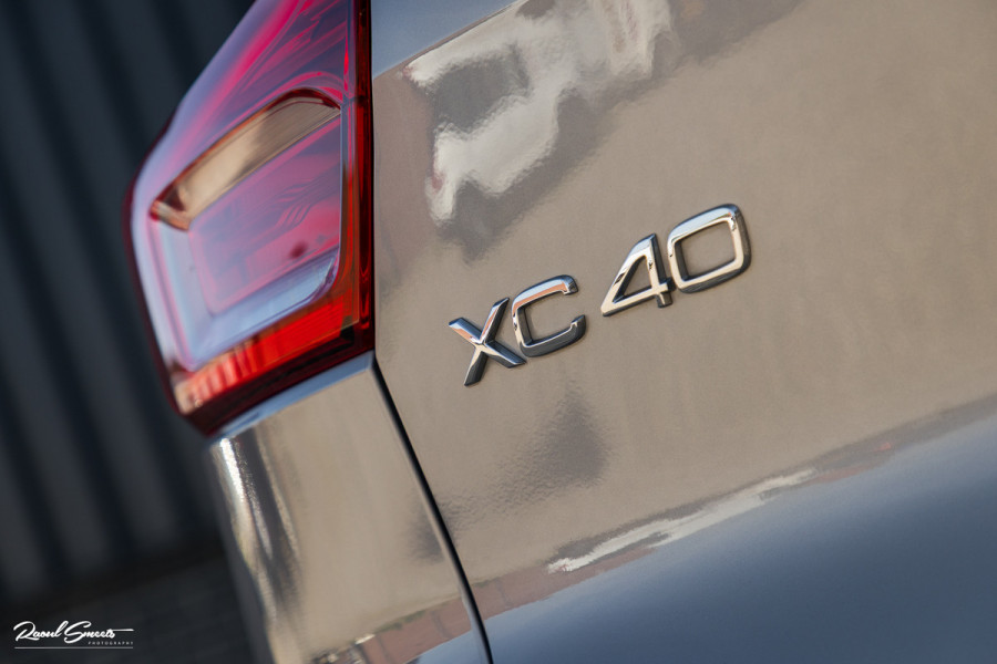 Volvo XC40 1.5 T5 Plug-in hybrid Plus Dark | Adaptieve cruise | Harman Kardon | Blis | Memory | Leder |