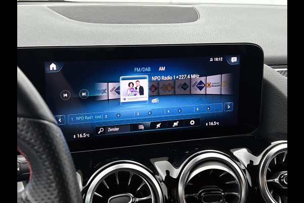 Mercedes-Benz B-Klasse 180 Business Solution AMG AMG Line | Night Pakket | Sfeerverlichting | Achteruitrijcamera | Ledkoplampen | Inclusief 24 maanden Mercedes-Benz Certified garantie voor Europa.