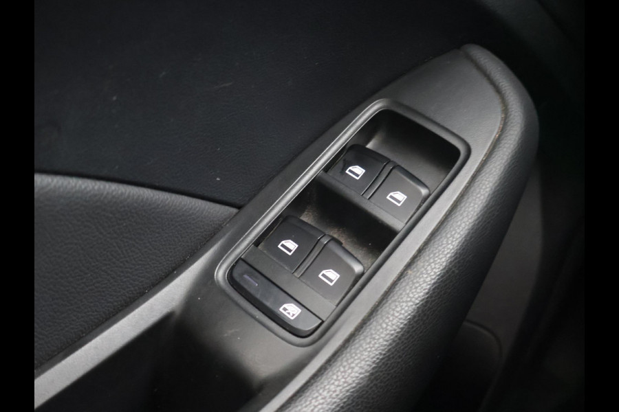 MG Mg Zs EV LUXURY 45 kWh + TREKHAAK | PANORAMA | JBL | LEDER | CAMERA | ADAPTIVE CRUISE | STOELVERWARMING