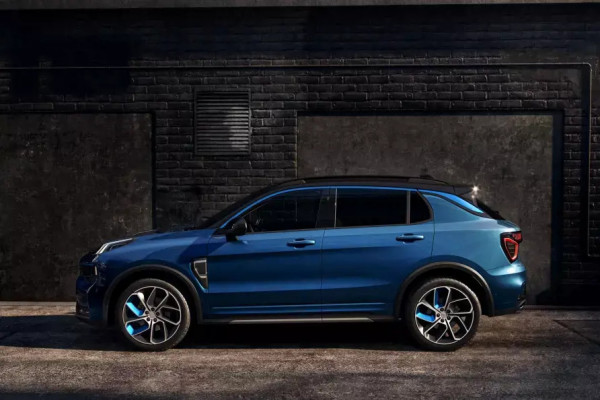 Lynk & Co 01 1.5 NL Auto/Zwarte hemel/360/Rijklaar/1800Kg Trekgewicht