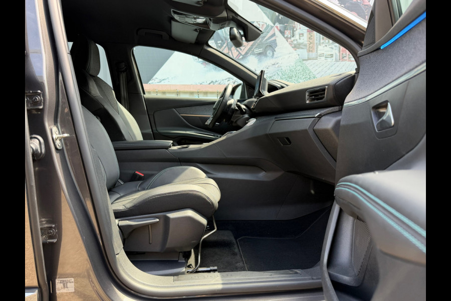 Peugeot 3008 1.6 HYbrid PHEV 225 Pk Allure Pack Business | Navigatie | Cruise | Clima | Camera | Side asist | 18".