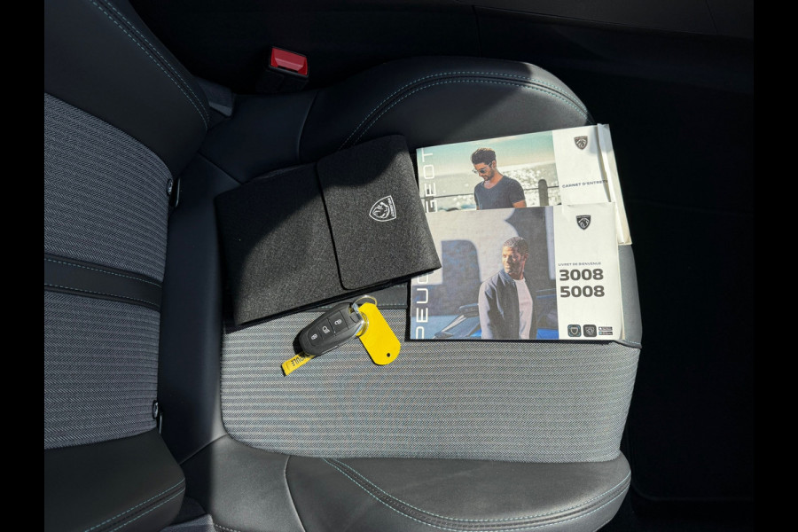 Peugeot 3008 1.6 HYbrid PHEV 225 Pk Allure Pack Business | Navigatie | Cruise | Clima | Camera | Side asist | 18".
