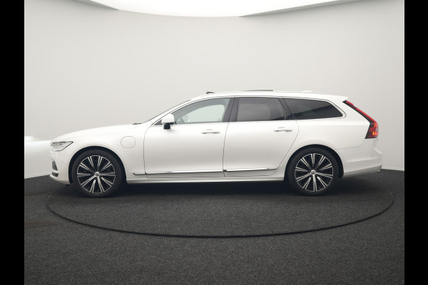 Volvo V90 T8 AWD Plus Bright LONG RANGE PHEV 455pk Dealer O.H. | Trekhaak Af Fabriek | Panodak | Adaptive Cruise | 360 Camera | Harman / Kardon | Lederen Sportstoelen Ventilatie & Memory | Stoelen & Stuur Verwarmd | Keyless | Blis | Google Assistent | SCHADE!!