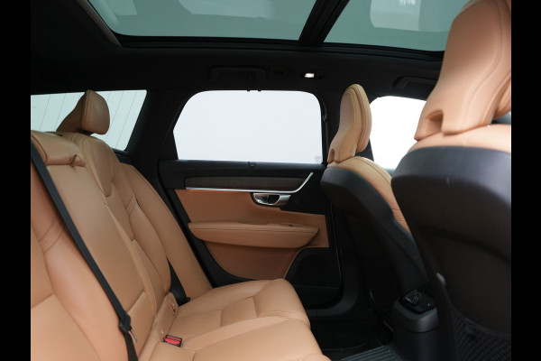 Volvo V90 T8 AWD Plus Bright LONG RANGE PHEV 455pk Dealer O.H. | Trekhaak Af Fabriek | Panodak | Adaptive Cruise | 360 Camera | Harman / Kardon | Lederen Sportstoelen Ventilatie & Memory | Stoelen & Stuur Verwarmd | Keyless | Blis | Google Assistent | SCHADE!!