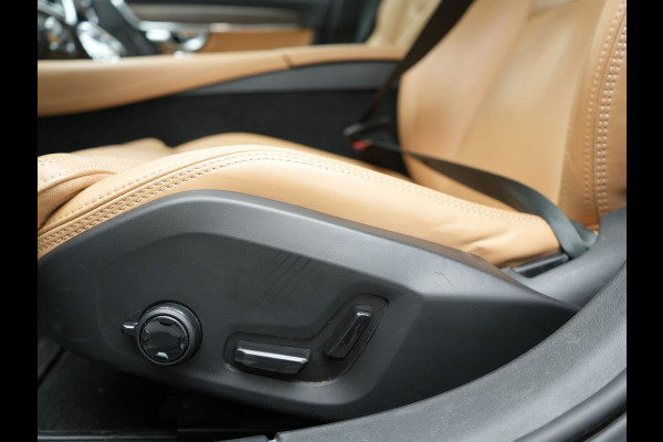 Volvo V90 T8 AWD Plus Bright LONG RANGE PHEV 455pk Dealer O.H. | Trekhaak Af Fabriek | Panodak | Adaptive Cruise | 360 Camera | Harman / Kardon | Lederen Sportstoelen Ventilatie & Memory | Stoelen & Stuur Verwarmd | Keyless | Blis | Google Assistent | SCHADE!!