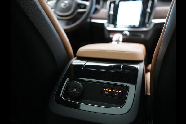 Volvo V90 T8 AWD Plus Bright LONG RANGE PHEV 455pk Dealer O.H. | Trekhaak Af Fabriek | Panodak | Adaptive Cruise | 360 Camera | Harman / Kardon | Lederen Sportstoelen Ventilatie & Memory | Stoelen & Stuur Verwarmd | Keyless | Blis | Google Assistent | SCHADE!!