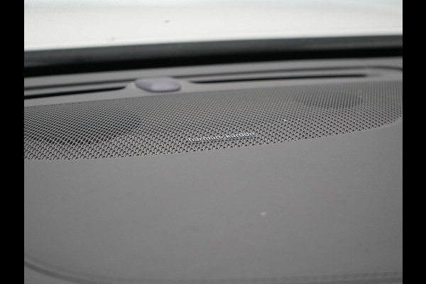 Volvo V90 T8 AWD Plus Bright LONG RANGE PHEV 455pk Dealer O.H. | Trekhaak Af Fabriek | Panodak | Adaptive Cruise | 360 Camera | Harman / Kardon | Lederen Sportstoelen Ventilatie & Memory | Stoelen & Stuur Verwarmd | Keyless | Blis | Google Assistent | SCHADE!!