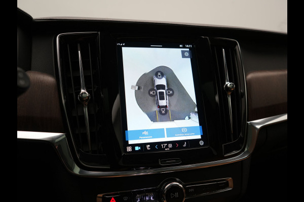 Volvo V90 T8 AWD Plus Bright LONG RANGE PHEV 455pk Dealer O.H. | Trekhaak Af Fabriek | Panodak | Adaptive Cruise | 360 Camera | Harman / Kardon | Lederen Sportstoelen Ventilatie & Memory | Stoelen & Stuur Verwarmd | Keyless | Blis | Google Assistent | SCHADE!!
