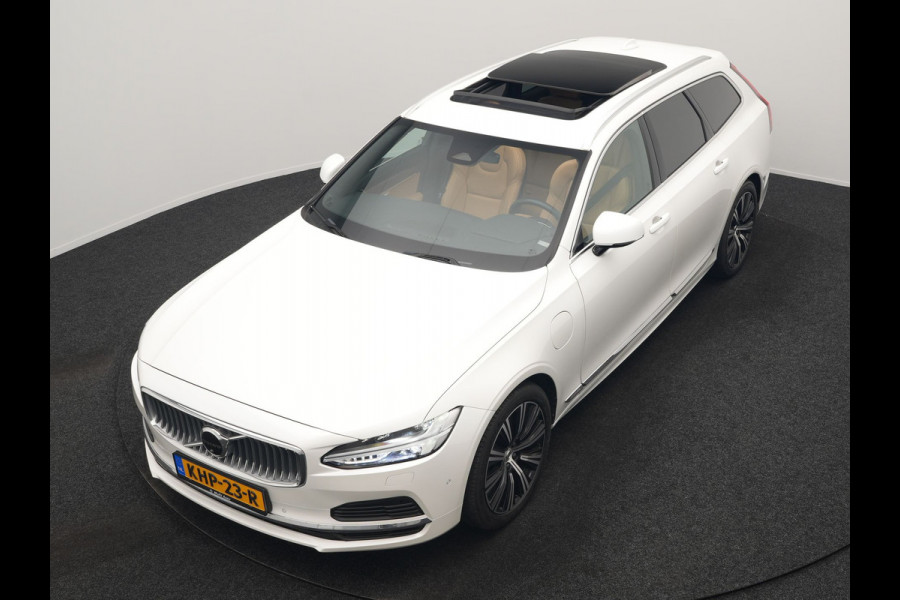 Volvo V90 T8 AWD Plus Bright LONG RANGE PHEV 455pk Dealer O.H. | Trekhaak Af Fabriek | Panodak | Adaptive Cruise | 360 Camera | Harman / Kardon | Lederen Sportstoelen Ventilatie & Memory | Stoelen & Stuur Verwarmd | Keyless | Blis | Google Assistent | SCHADE!!