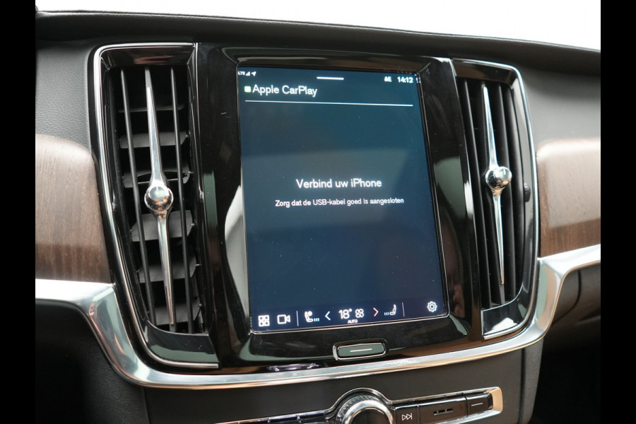 Volvo V90 T8 AWD Plus Bright LONG RANGE PHEV 455pk Dealer O.H. | Trekhaak Af Fabriek | Panodak | Adaptive Cruise | 360 Camera | Harman / Kardon | Lederen Sportstoelen Ventilatie & Memory | Stoelen & Stuur Verwarmd | Keyless | Blis | Google Assistent | SCHADE!!