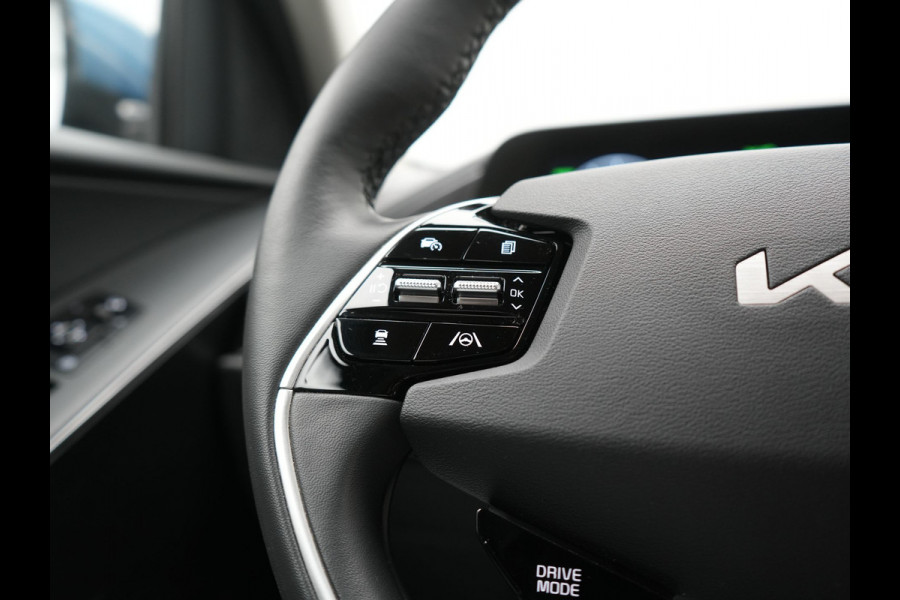 Kia Niro 1.6 GDi DynamicLine PHEV 182pk Dealer O.H. | Adaptive Cruise | Camera | Lederen Sportstoelen & Stuur Verwarmd | Keyless | Blis | Sfeerverlichting | Apple Carplay | Navigatie | DAB | Virtual | 18"L.M | Plug In Hybrid |