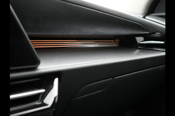 Kia Niro 1.6 GDi DynamicLine PHEV 182pk Dealer O.H. | Adaptive Cruise | Camera | Lederen Sportstoelen & Stuur Verwarmd | Keyless | Blis | Sfeerverlichting | Apple Carplay | Navigatie | DAB | Virtual | 18"L.M | Plug In Hybrid |