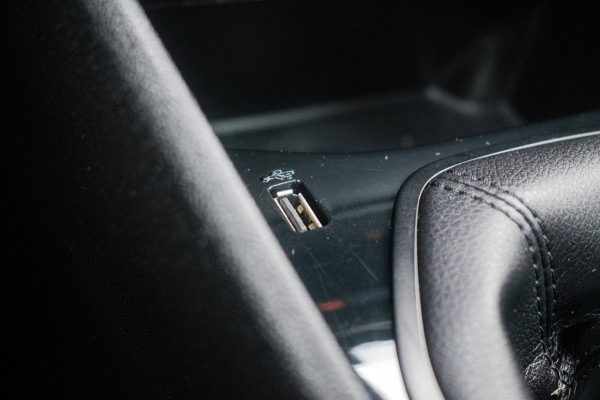Ford Fiesta 1.1 Sport Edition NL-auto [ Carplay Cruise Control Parkeersensoren LM Velgen Spoiler Airco DAB