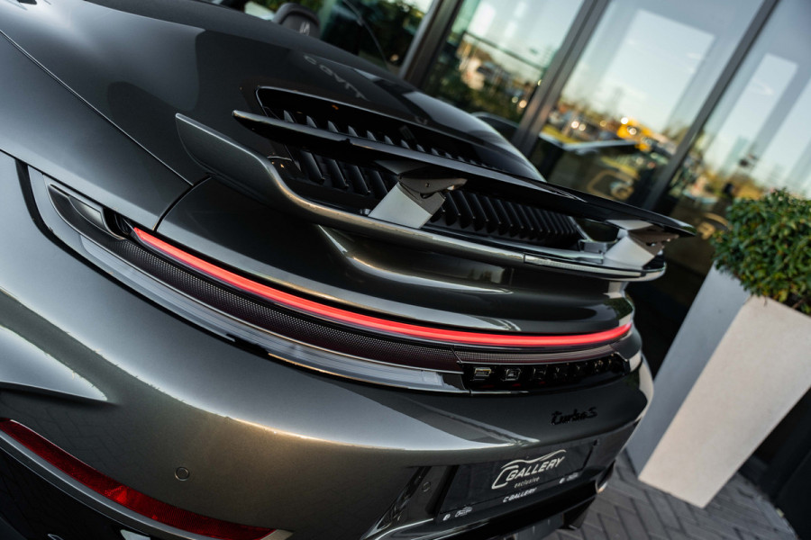 Porsche 911 Cabrio 3.6 Turbo S - Origineel NL | Sport Chrono + | Burmester | Lift | Stoelkoeling