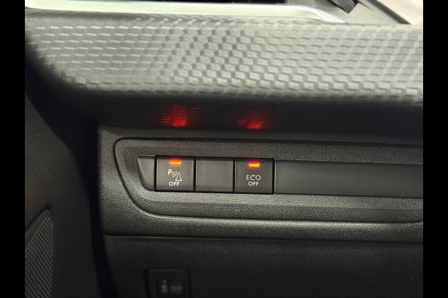 Peugeot 208 GT 110PK Aut. Pano Navi Pdc Leder Camera Clima Led Cruise