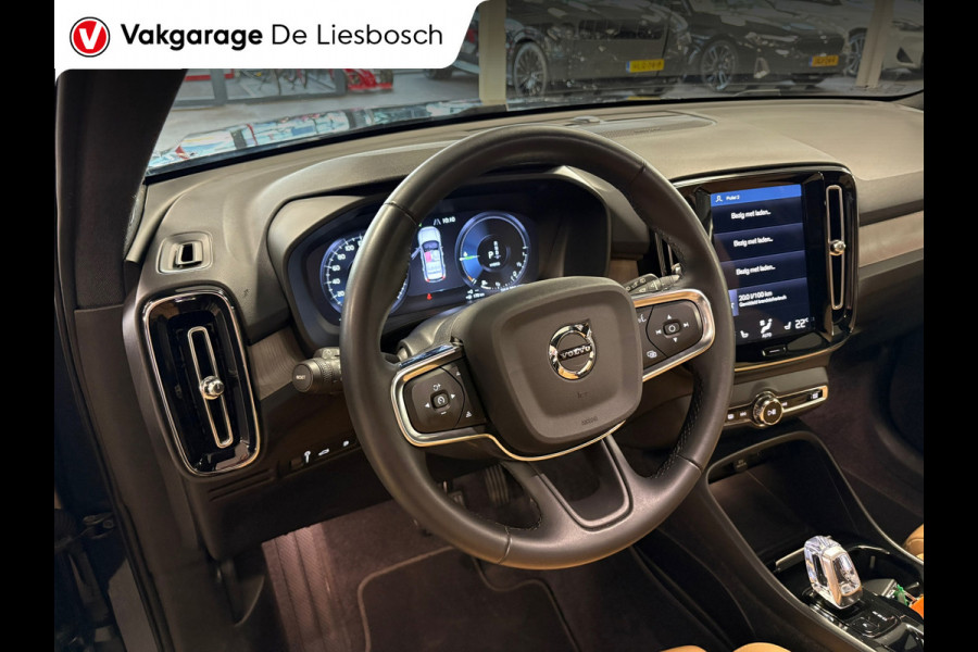 Volvo XC40 1.5 T4 Recharge Inscription / panoramadak /360 camera / leder / Harman-Kardon / trekhaak