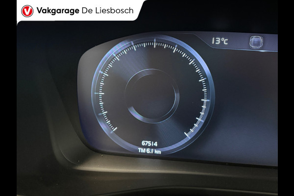 Volvo XC40 1.5 T4 Recharge Inscription / panoramadak /360 camera / leder / Harman-Kardon / trekhaak
