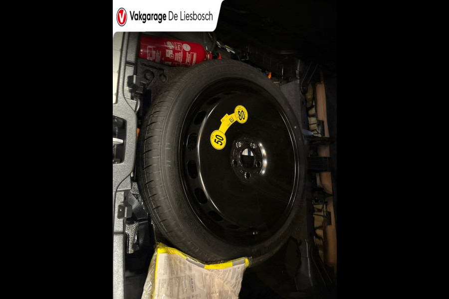 Volvo XC40 1.5 T4 Recharge Inscription / panoramadak /360 camera / leder / Harman-Kardon / trekhaak