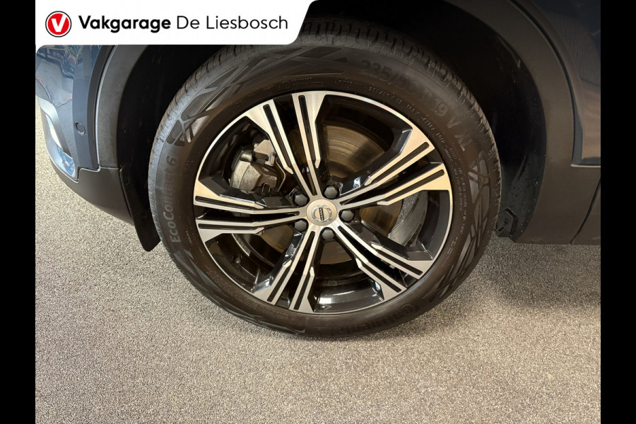Volvo XC40 1.5 T4 Recharge Inscription / panoramadak /360 camera / leder / Harman-Kardon / trekhaak