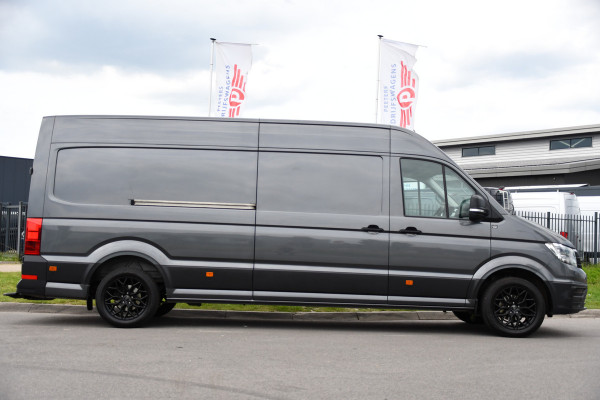 Volkswagen Crafter 35 2.0 TDI L4H3 Highline PB Edition Cruise, Camera, Carplay, LED, 177pk, Automaat, Trekhaak, Geveerde stoel, Multimedia, Uniek!