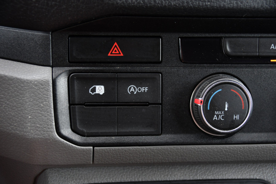 Volkswagen Crafter 35 2.0 TDI L4H3 Highline PB Edition Cruise, Camera, Carplay, LED, 177pk, Automaat, Trekhaak, Geveerde stoel, Multimedia, Uniek!