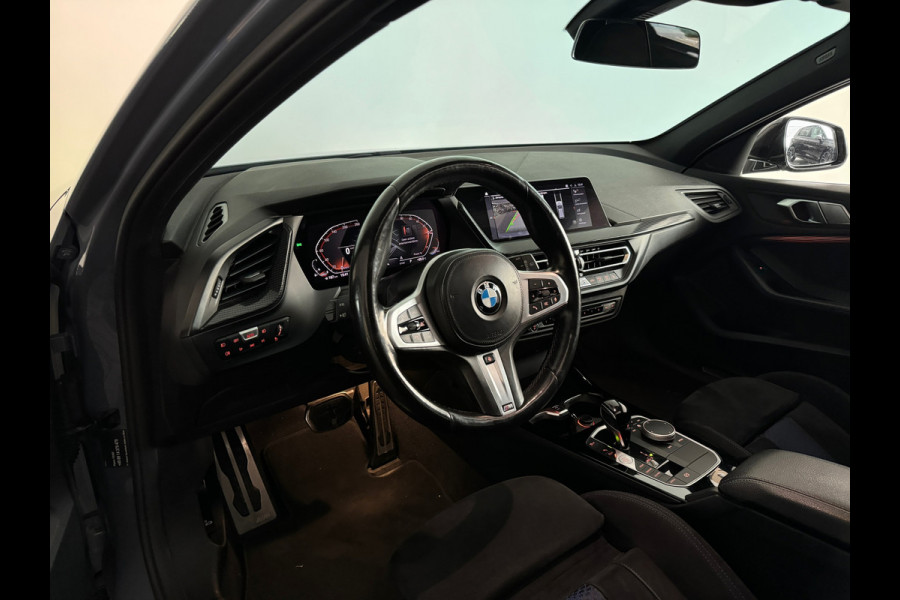 BMW 1-serie 118i High Executive M Sport M Seat|Pano|Sfeer