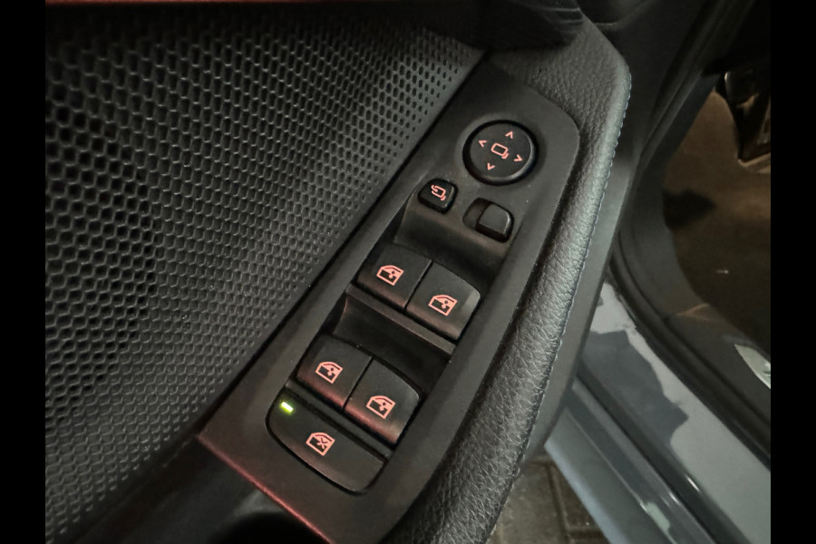 BMW 1-serie 118i High Executive M Sport M Seat|Pano|Sfeer