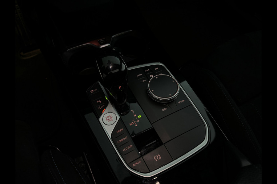 BMW 1-serie 118i High Executive M Sport M Seat|Pano|Sfeer