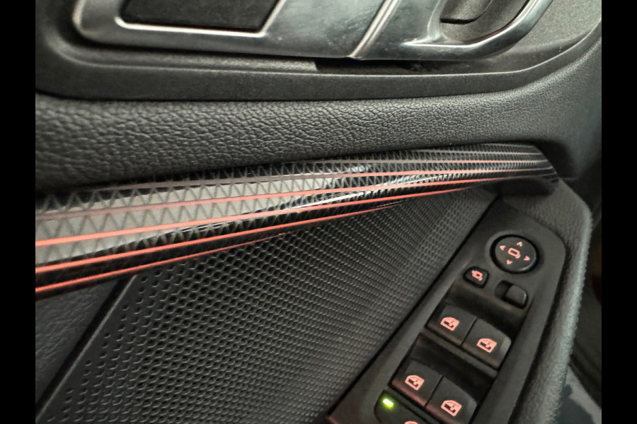 BMW 1-serie 118i High Executive M Sport M Seat|Pano|Sfeer